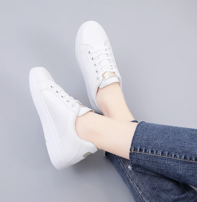 Women's White Breathable Embroidered Flower Sneakers 