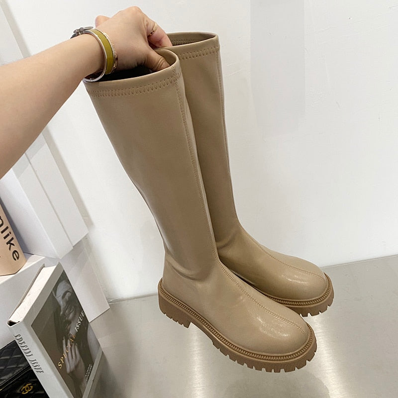 Stylische wasserdichte Winterstiefel